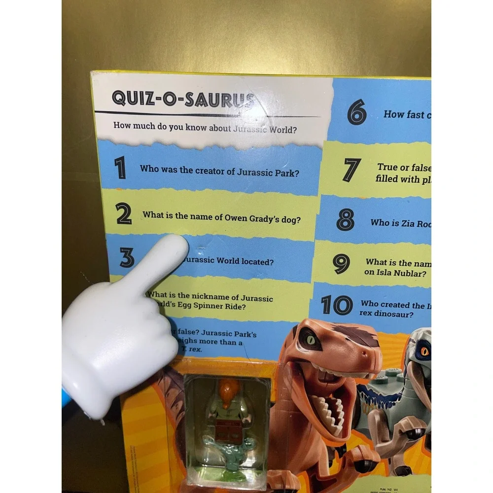 LEGO Jurassic World Dorling Kindersley Quiz-O-Saurus Rex‎ Minifigure Book